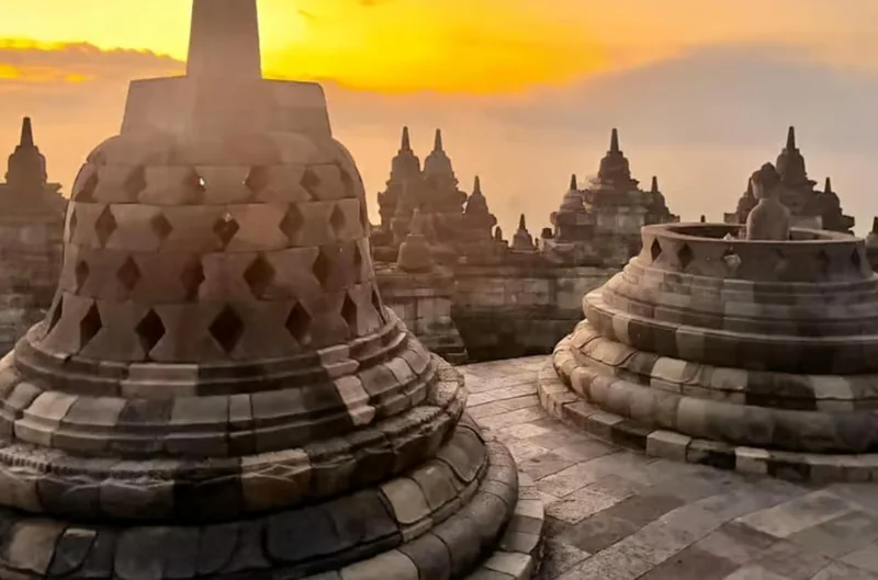 VIP Borobudur Sunrise Aufstieg mit Frühstück